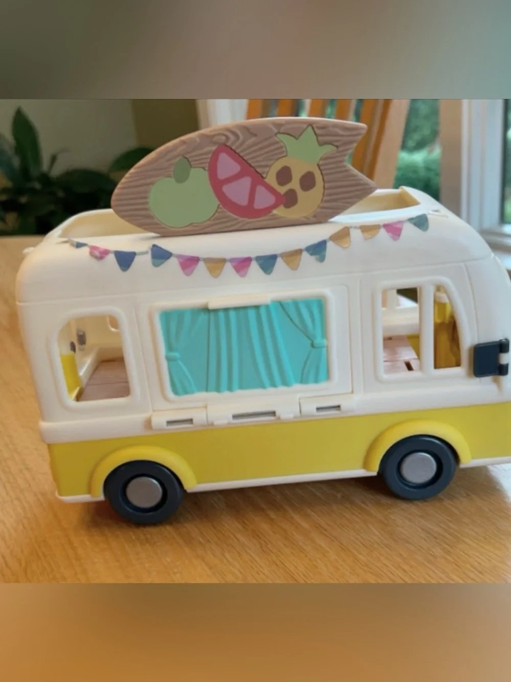 Bluey Juice Truck Camper Van Transforming Toy -No characters included